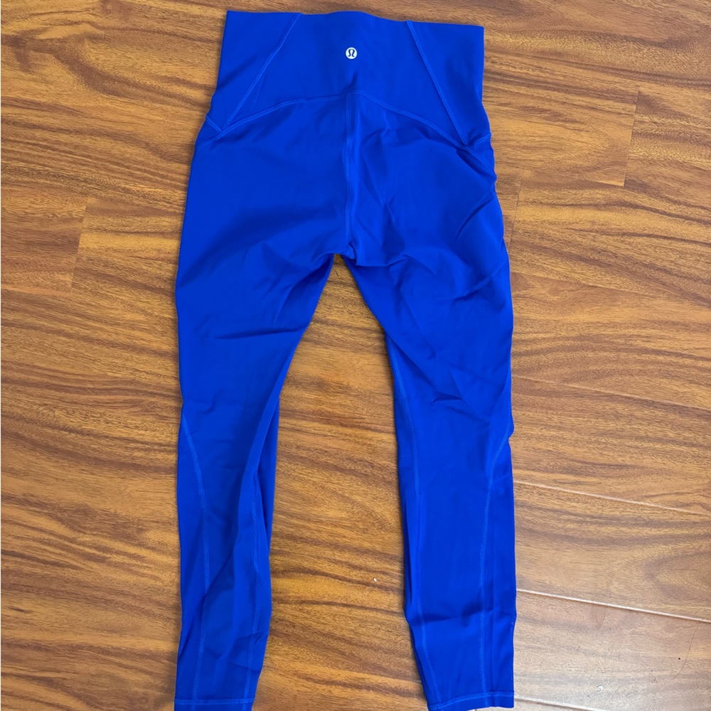 Lululemon Leggings Size 6 - Cropped